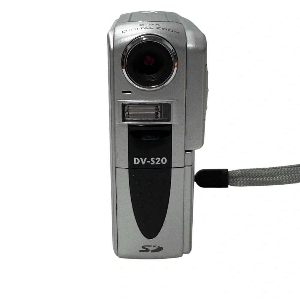 Gateway DV-S20 Digital Mpeg4 Camcorder 2.1 Mega Pixels